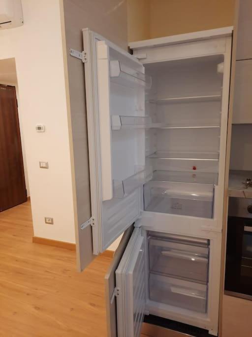 N&Ghomesweethome Raffaelloelegante Appartamento Ideale Casa Vacanze Affari Milano Eksteriør bilde