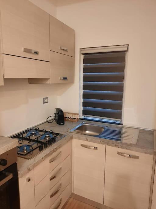 N&Ghomesweethome Raffaelloelegante Appartamento Ideale Casa Vacanze Affari Milano Eksteriør bilde