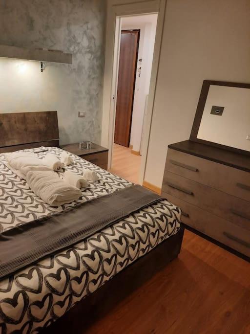 N&Ghomesweethome Raffaelloelegante Appartamento Ideale Casa Vacanze Affari Milano Eksteriør bilde
