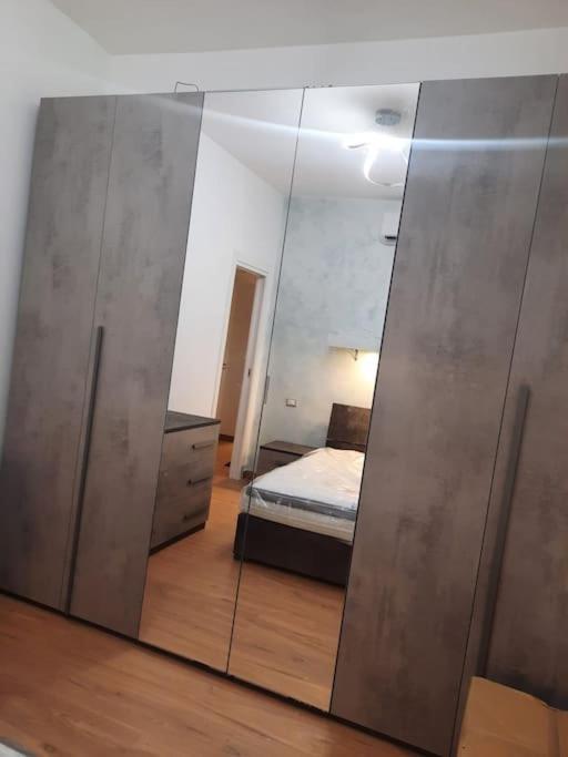 N&Ghomesweethome Raffaelloelegante Appartamento Ideale Casa Vacanze Affari Milano Eksteriør bilde