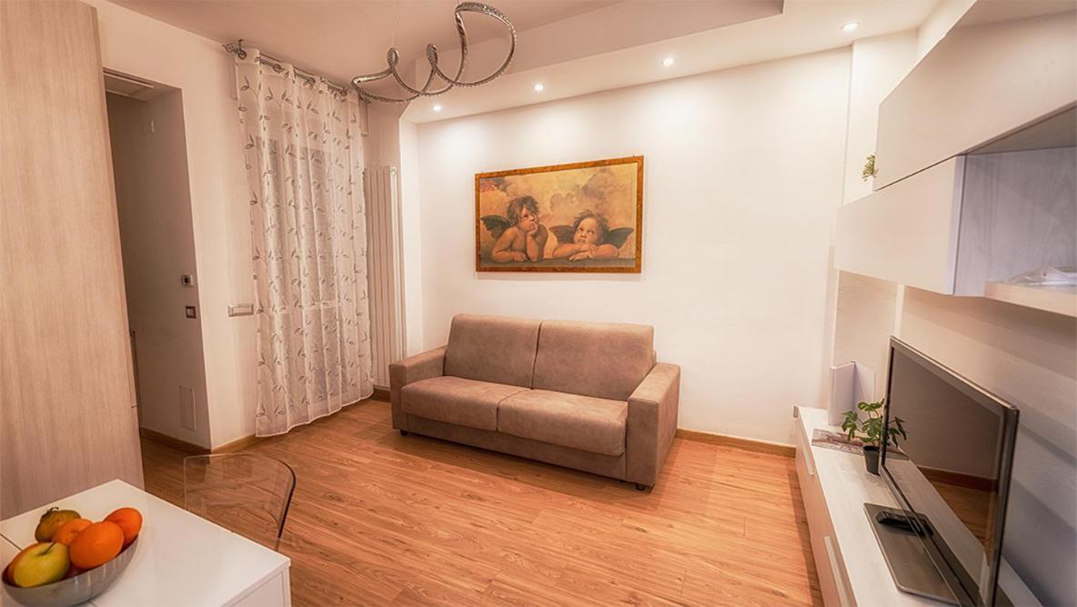 N&Ghomesweethome Raffaelloelegante Appartamento Ideale Casa Vacanze Affari Milano Eksteriør bilde